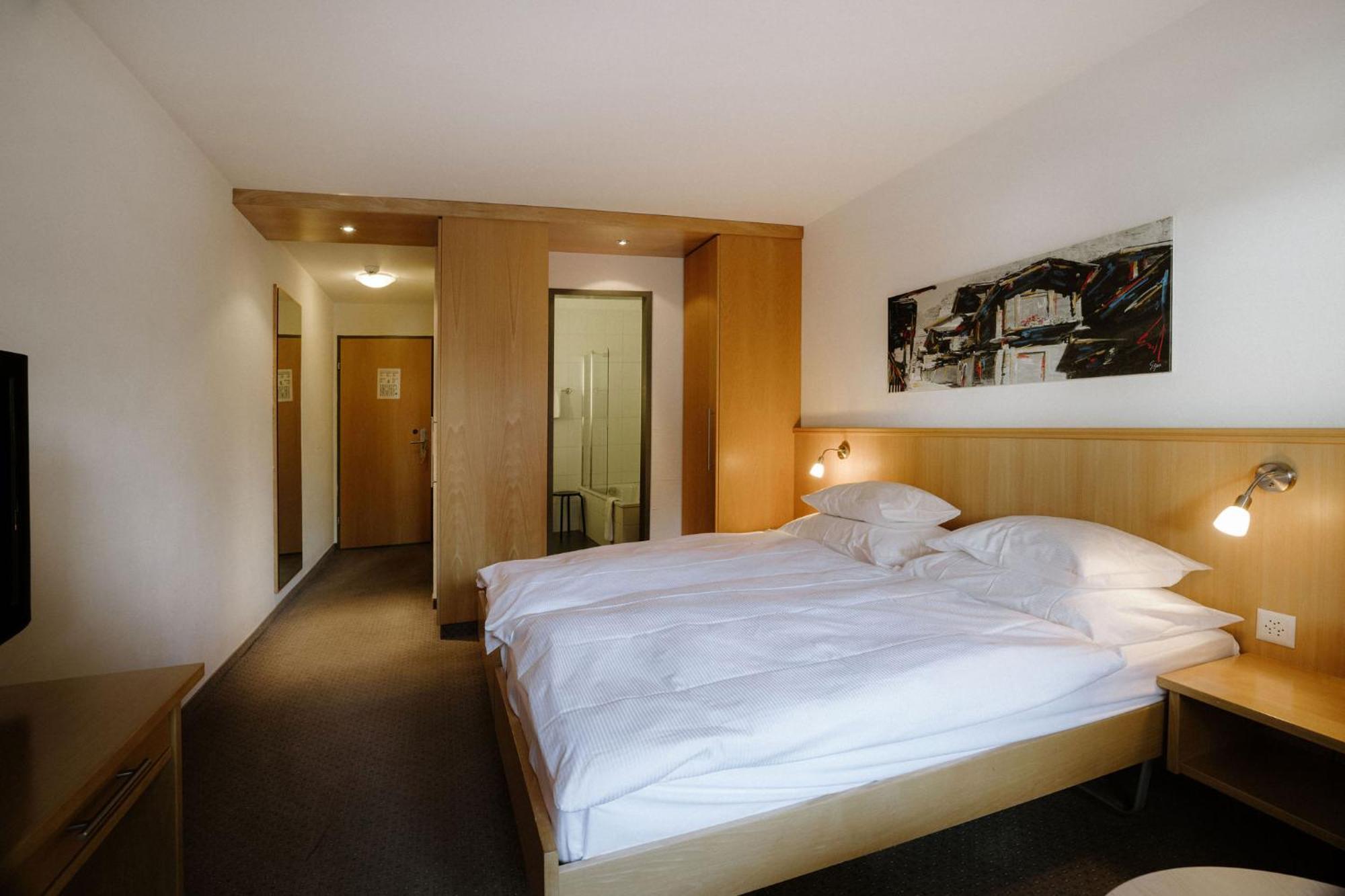 Alpine Hotel Perren Zermatt Bagian luar foto